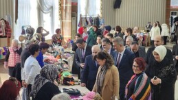 Gölcük Belediyesi Örgü Şenliği Başladı