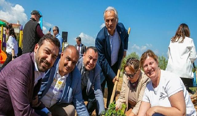 Güzelbahçe Belediyesi’nden Sakız Ağacı Dikim Etkinliğiyle Doğa Seferberliği
