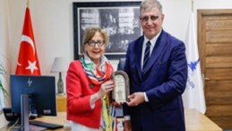 İzmir Büyükşehir Belediye Başkanı Dr. Cemil Tugay ile Bosna-Hersek Ankara Büyükelçisi Mirsada Çolakoviç’in Karşılıklı Ziyareti