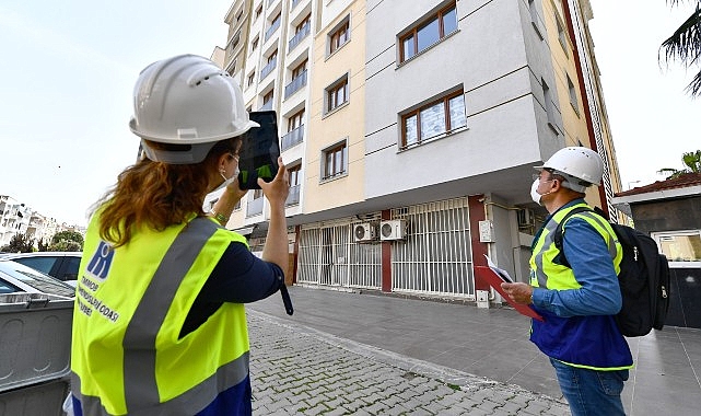 İzmir’de Bornova ve Bayraklı’da binaların üç boyutlu tahlilleri yapıldı