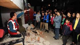 Karşıyaka Belediyesi’nden 3 bin 220 bireye afet eğitimi