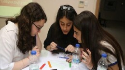 Karşıyaka Belediyesi’nden Gençlere Özel Bilgi Yarışması Heyecanı