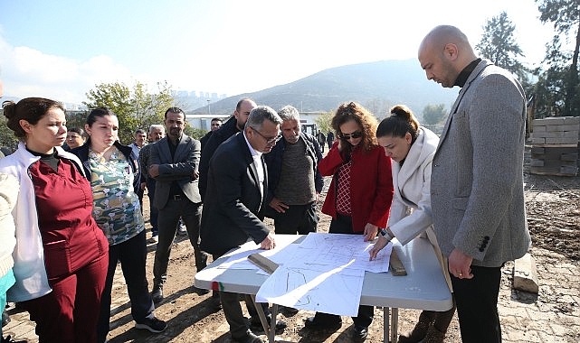 Karşıyaka’nın yeni hayvan barınağı için birinci kazma vuruldu
