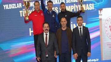 Keçiören Belediyesi İşitme Engelliler Güreş Takımı Sivas’ta Büyük Başarılar Elde Etti