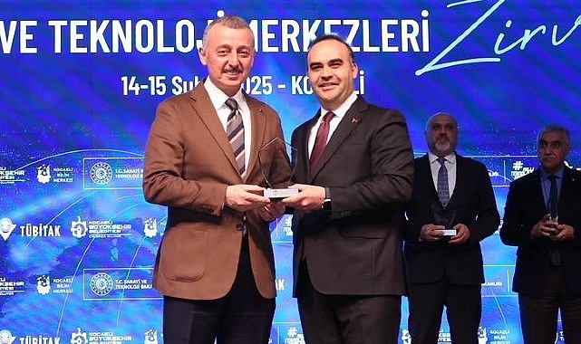 Kocaeli Büyükşehir’e ‘En Uygun Bilim Sahnesi’ mükafatı