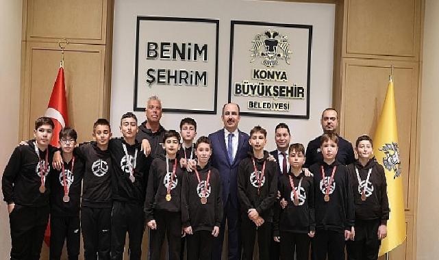 Konya Büyükşehir Belediyesi’nin Destekleriyle Voleybol Şampiyonalarında Büyük Başarılar