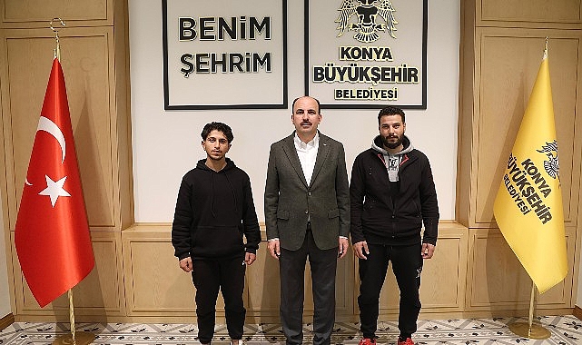 Lider Altay Çöken Apartmanda İnsanları Son Anda Uyararak Onlarca Canı Kurtaran Gençle Buluştu