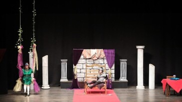 Lider çerçioğlu büyükşehir belediyesi kültür merkezleri öğrencilerini tiyatro ile buluşturdu