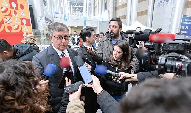 Lider Tugay basın mensuplarının sorularını yanıtladı “İzmir’i tanımadığını düşünüyorum”