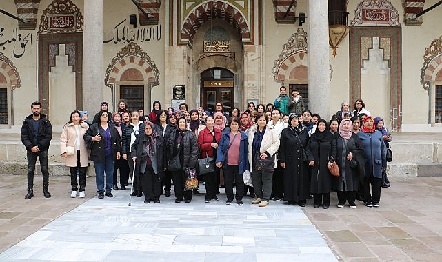 Manisa Büyükşehir’den yüzlerce bayana kültürel seyahat