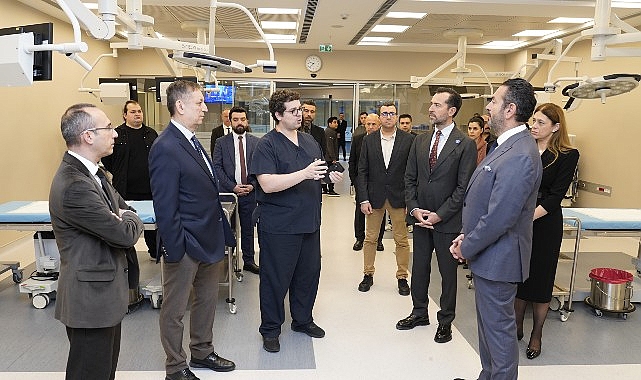 Medtronic, Koç Üniversitesi Hastanesi ve RMK AIMES, Robotik Asiste Cerrahi Alanındaki İş Birliği ile Türkiye’de Bir Unsur İmza Atıyor