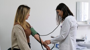 Menemen Asarlık’ta sıhhat hizmetine ulaşmak artık yürüme arasında