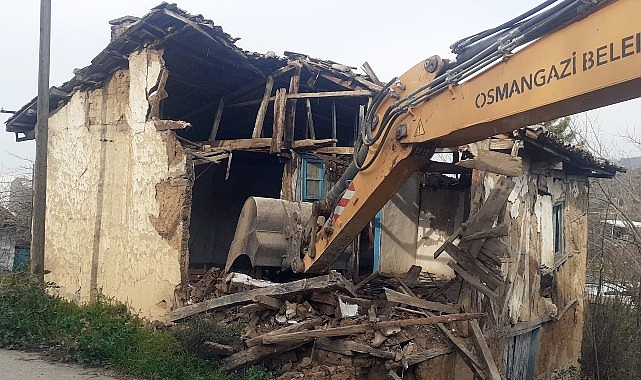 Metruk bina yıkımları sürat kazandı