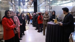 Moda Akademisi’nde birinci mezunlar birinci stantlarını açtı