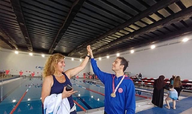 Narlıdere Belediyespor Sporcuları İzmir Yüzme Şampiyonası’nda Büyük Başarı Elde Etti