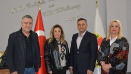 ODTÜ Ege Mezunlar Derneği Başkanı ve İzmir Kent Kurulu Lider Adayı Özgür Topaç, İzmir Gazeteciler Cemiyeti’ni ziyaret etti