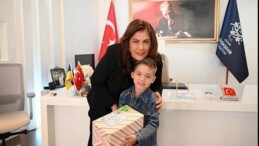 Özlem Çerçioğlu’ndan 23 Nisan Çocuk Bayramı Kutlaması ve Temsili Makam Devri