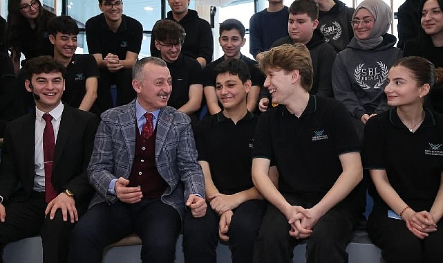 Sanat Kafe, Lider Büyükakın’ın söyleşisiyle açıldı