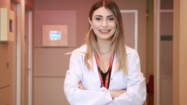 Tatil sonrası okula dönüşte çocuklar tasa yaşayabilir!