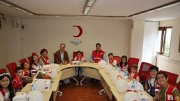 Türk Kızılay İzmir’de 23 Nisan Coşkusu ve Çocuk Temsilciliği Devri