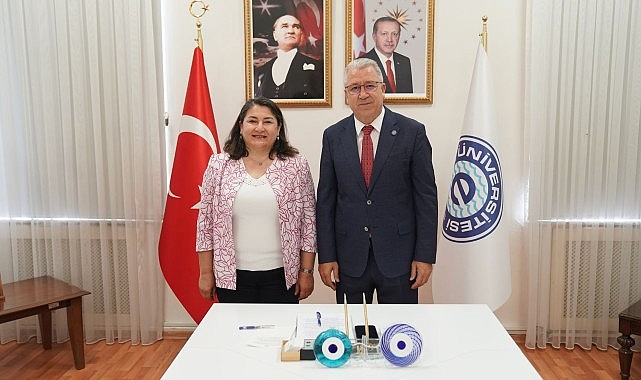 Üniversiteli Gençlerin Üreme Hayat Planı’na Yönelik Üreme Sıhhati Projesine TÜSEB’den dayanak
