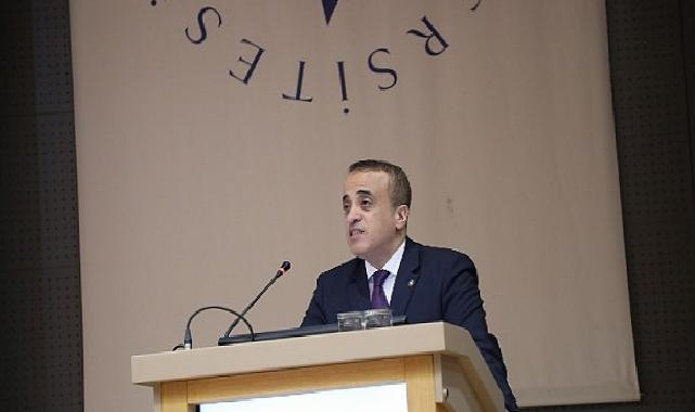 Uzm. Dr. Bekir Aktura: “Sağlık hizmetlerinde grup çalışması hasta memnuniyetini artırır.”