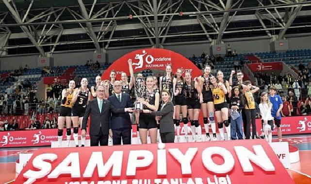 VakıfBank, Vodafone Sultanlar Ligi Şampiyonu Olarak Tarihe Geçti