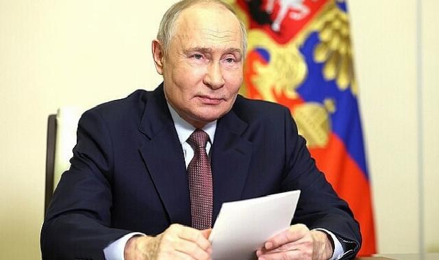 Vladimir Putin’den Literaturnaya Gazeta’ya Tebrik Mesajı