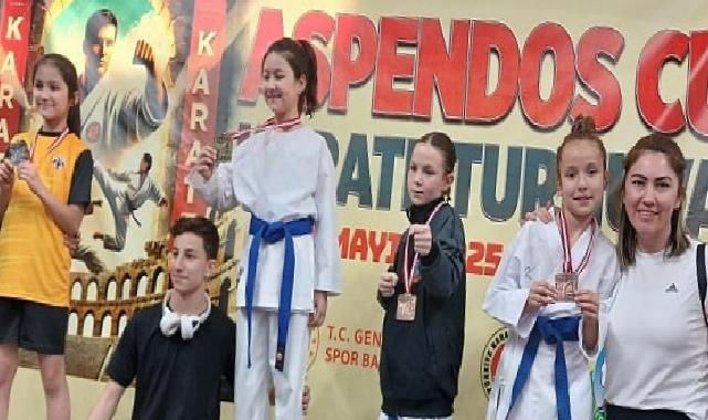 Aliağa Belediyesi Spor Okulları’ndan Karate Başarısı