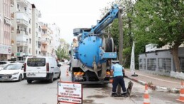 Antalya Büyükşehir Belediyesi ASAT’tan Yağmur Suyu Hattı Temizlik Çalışmaları