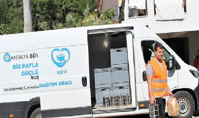 Antalya Büyükşehir Belediyesi İhtiyaç Sahiplerinin Yanında Olmaya Devam Ediyor