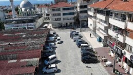 Edremit’te Yenilenen Kapalı Pazar Yeri Çalışmaları ve Başkan Ertaş’ın Yerinde İncelemesi