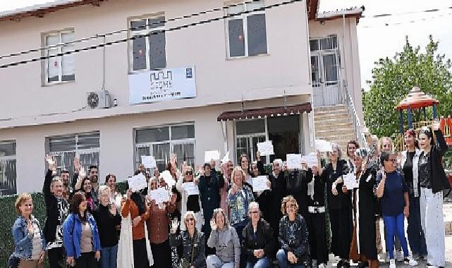 Germiyan Kadınları Sertifikalarını Aldı: Çeşme Belediyesi’nden Eğitim ve Kadın Dayanışması Desteği