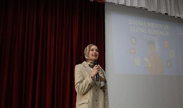 İnegöl Belediyesi ve Uşak Üniversitesi İş Birliğiyle Öğrencilere Dijital Güvenlik Semineri