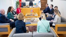 İzmir Büyükşehir Belediye Başkanı Dr. Cemil Tugay ve Birleşik Krallık Büyükelçisi Jill Morris’ten Verimli İş Birliği Ziyareti