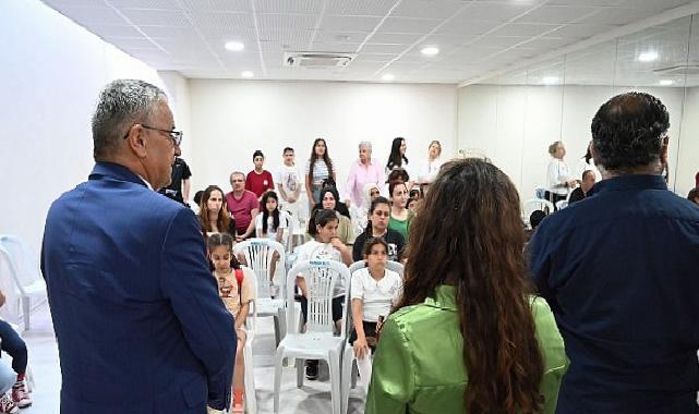 Kemer Belediye Başkanı Necati Topaloğlu, Ücretsiz Kursların Velileriyle Buluştu