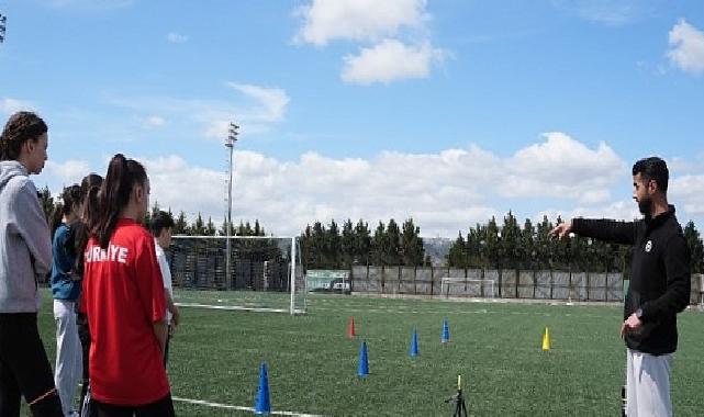 Kocaeli Büyükşehir Belediyesi’nden Gençlere Ücretsiz Yetenek Geliştirme Hizmeti