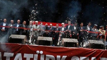 Kumluca Atatürk Stadyumu’nun Resmi Açılışı Gerçekleştirildi