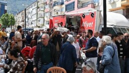 Manisa Büyükşehir Belediyesi’nden Hıdırellez Coşkusu: Ayni Ali ve Barbaros Mahallelerinde Geleneksel Kahvaltı Etkinliği