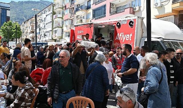 Manisa Büyükşehir Belediyesi’nden Hıdırellez Coşkusu: Ayni Ali ve Barbaros Mahallelerinde Geleneksel Kahvaltı Etkinliği