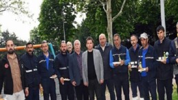 Osmangazi Belediye Başkanı Erkan Aydın’dan 1 Mayıs Emek ve Dayanışma Günü’nde Sahada Çalışan Personeline Destek