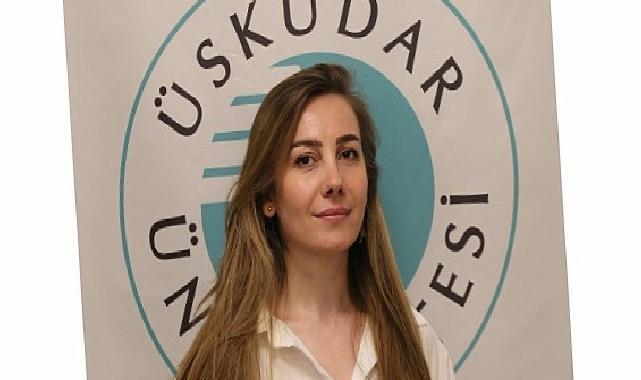 Takma Kirpik ve Kirpik Kıvırıcı Kullanımında Dikkat Edilmesi Gerekenler