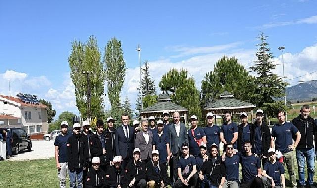 Uğur İbrahim Altay, Beyşehir Atabey Gençlik ve Eğitim Kampı’nı Ziyaret Etti ve Gençlerle Buluştu