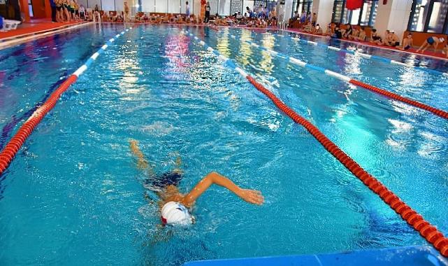 Aliağa’da Yaz Periyodu Yüzme Kursları Başlıyor