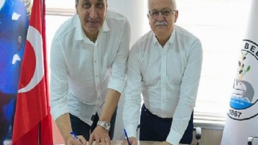 Aslan Yol Burhaniye Belediyespor’da Başantrenör Mustafa Seçerlioğlu periyodu başladı
