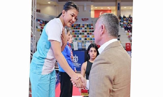 Büyükakın’a spora verdiği takviye için teşekkür