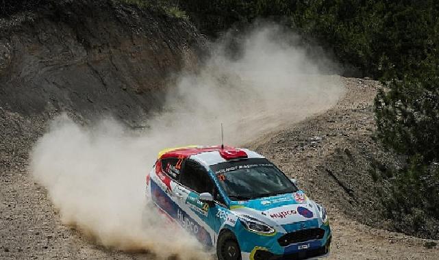 Dünyadaki ilk ve tek engelli kadın ralli pilotundan çifte podyum