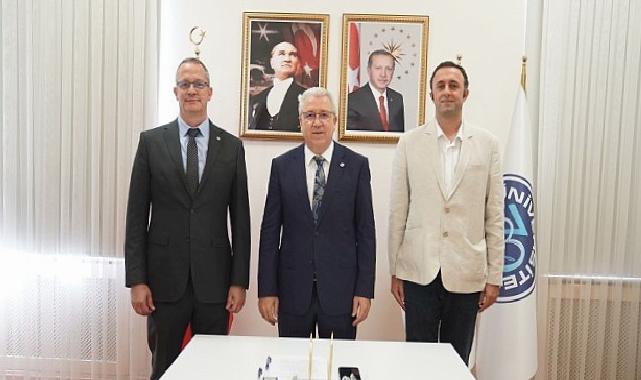 Egeli spor bilimci Dr. Öğr. Üyesi Selçuk Açıkgöz’e Avrupa Komitesi’nden İtibarlı Takviye