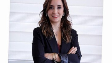 Gülüşlere Doğal Dokunuş: Zirkonyum Kaplama