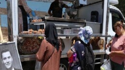Güzelbahçe Belediyesi Ferdi Zeyrek için lokma döktürdü